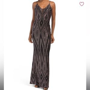 NWT Betsy and Adam Shimmer Formal Dress